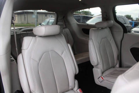 2021 Chrysler Pacifica Touring L