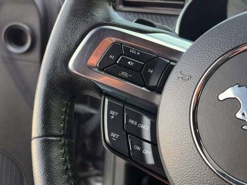 2022 Ford Mustang EcoBoost