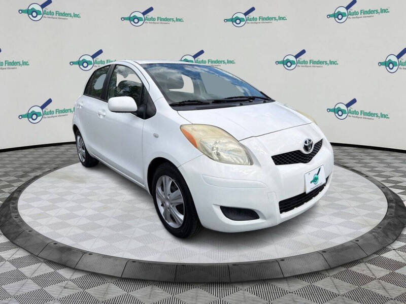 2011 Toyota Yaris 5-Door Liftback AT's photo