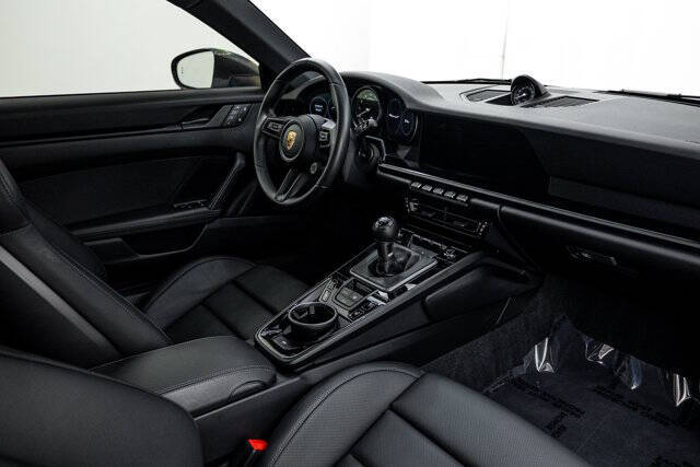 2023 Porsche 911 Carrera T