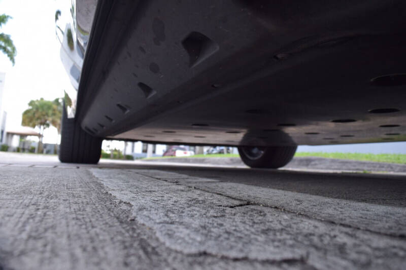 2022 Audi e-tron quattro Premium