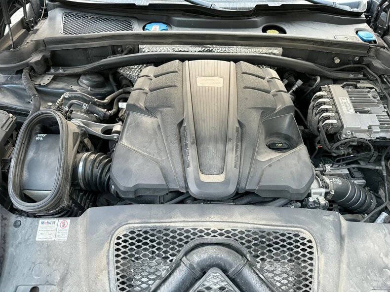 2021 Porsche Macan S
