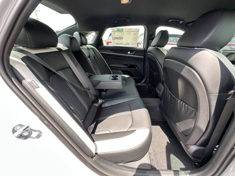 2026 Kia K5
