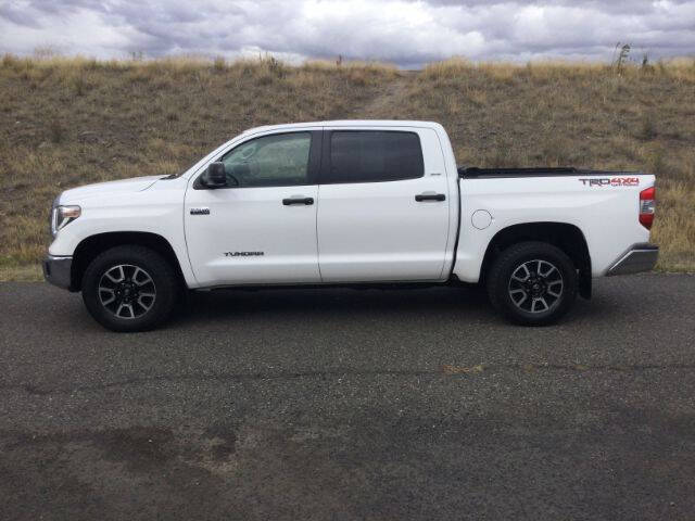 2018 Toyota Tundra SR5