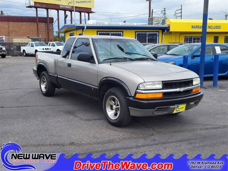 2000 Chevrolet S-10 for sale at New Wave Auto Brokers & Sales in Denver CO