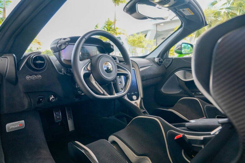 2024 McLaren 750S Spider