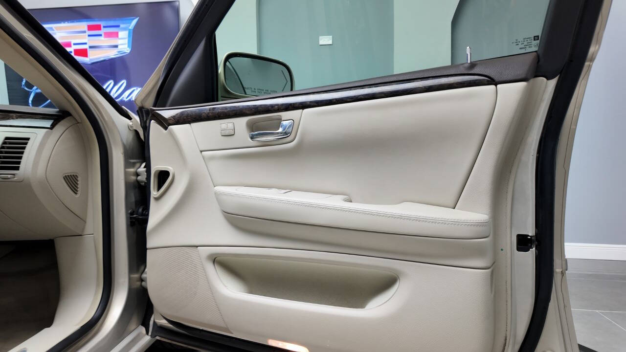 2009 Cadillac DTS 40