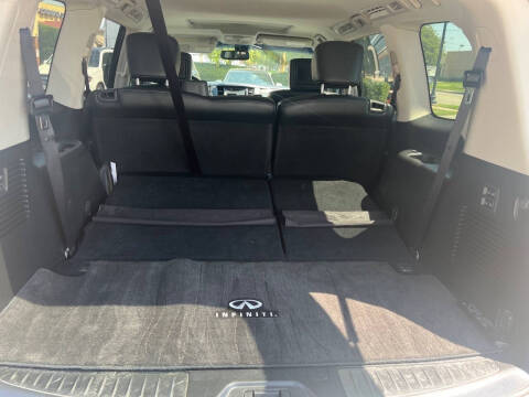 2015 Infiniti QX80