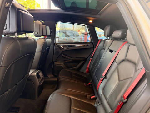 2015 Porsche Macan S