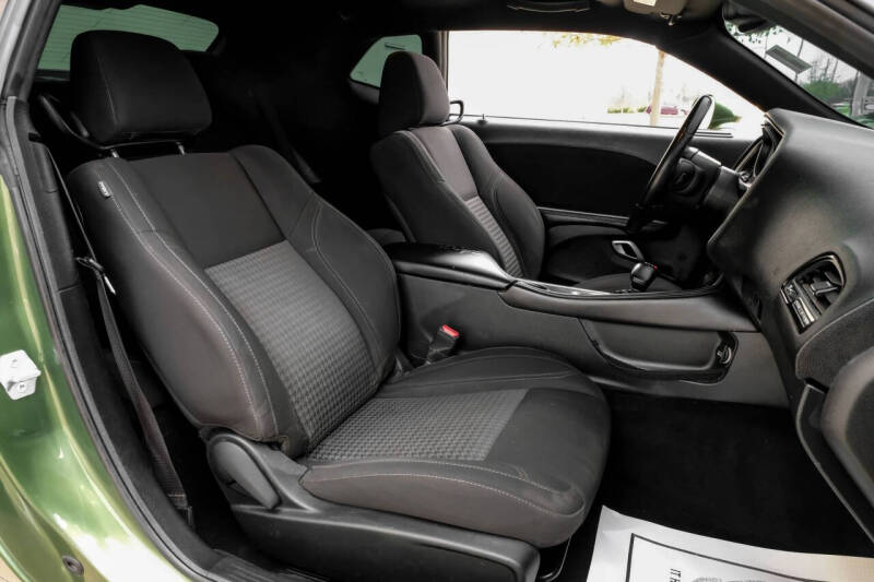 2020 Dodge Challenger SXT