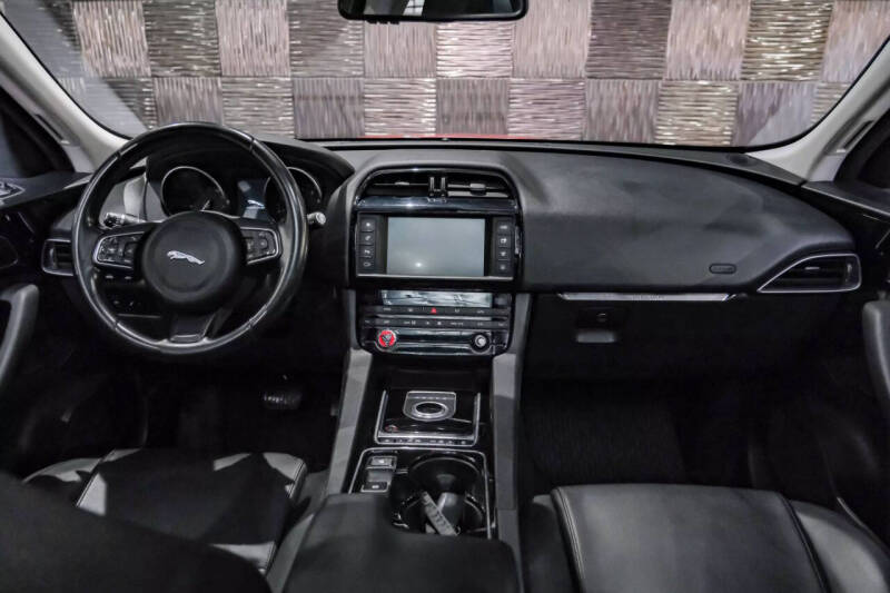 2017 Jaguar F-PACE 35t Premium