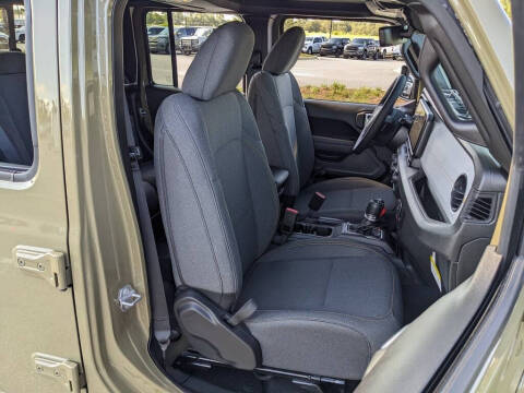 2025 Jeep Gladiator Willys