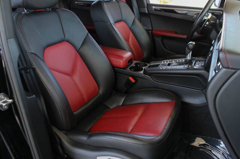 2019 Porsche Macan