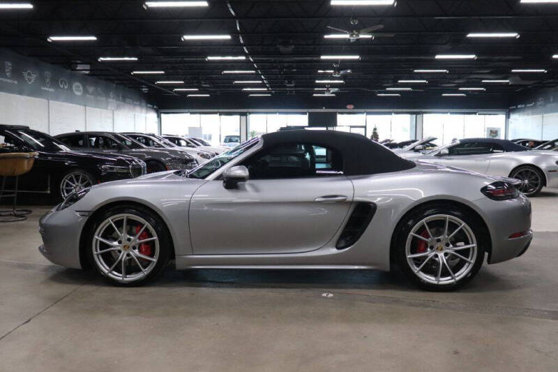 2024 Porsche 718 Boxster S