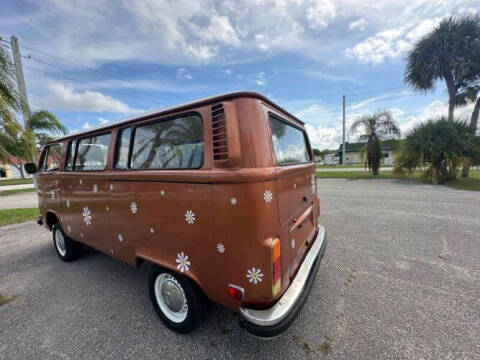 1977 Volkswagen Bus