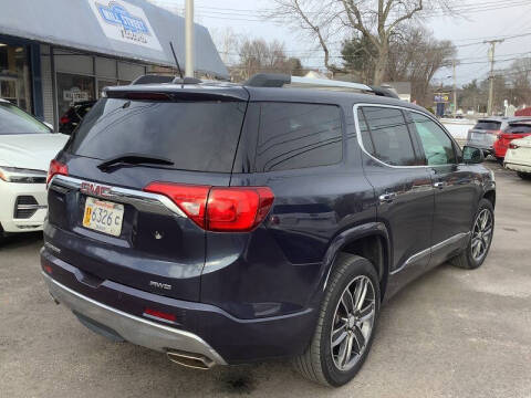 2018 GMC Acadia Denali