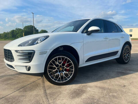 2015 Porsche Macan for sale at AUTO DIRECT Bellaire in Houston TX