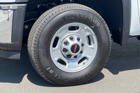 2025 GMC Sierra 2500HD Pro