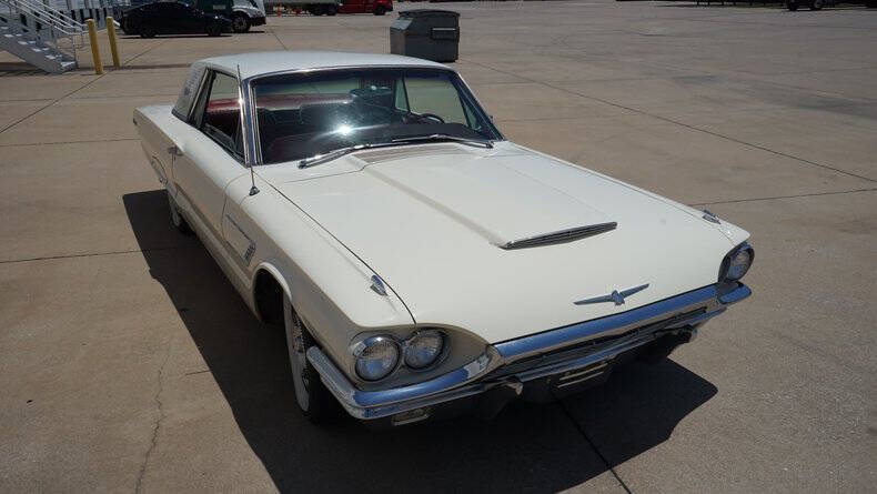 1965 Ford Thunderbird