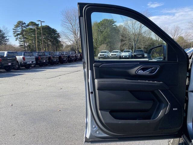 2023 GMC Yukon XL SLT