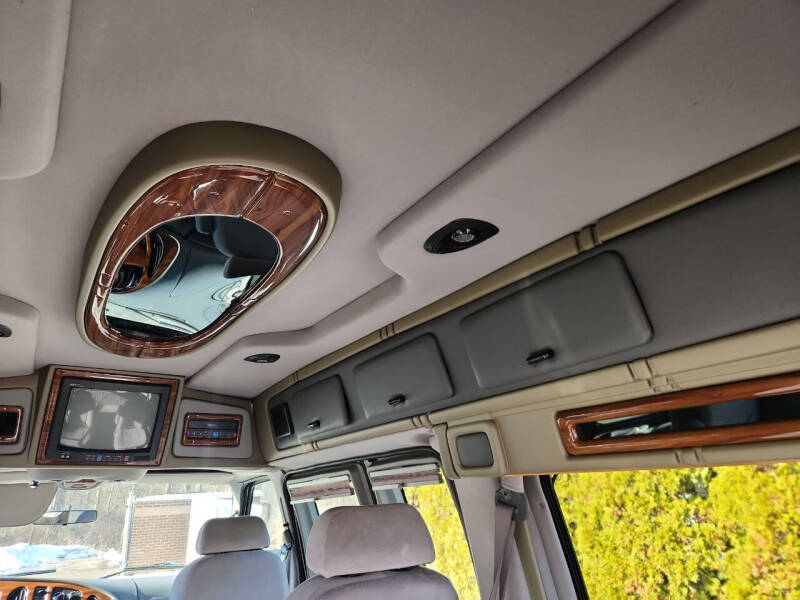 2002 Ford E-Series E-150