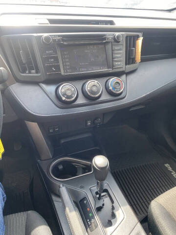 2017 Toyota RAV4 LE