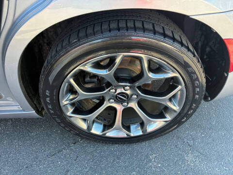 2018 Chrysler 300 S