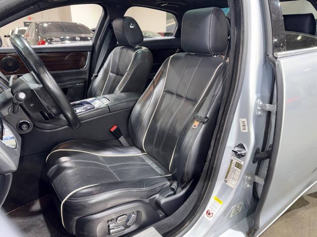 2011 Jaguar XJ