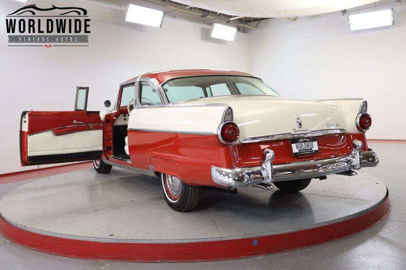 1955 Ford Crown Victoria