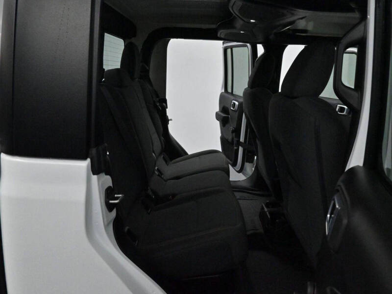 2024 Jeep Gladiator Sport