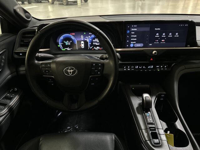 2023 Toyota Crown Limited