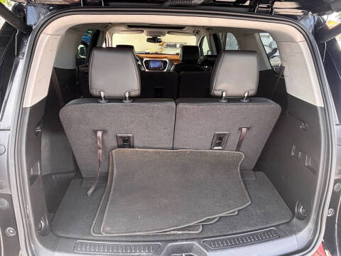 2017 GMC Acadia SLT-1