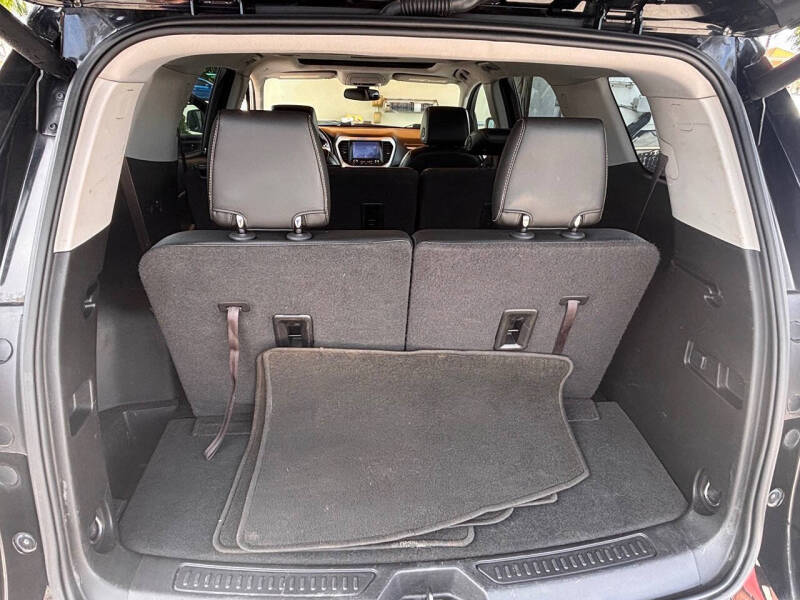 2017 GMC Acadia SLT-1