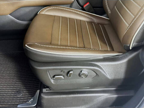 2025 GMC Yukon Denali Ultimate