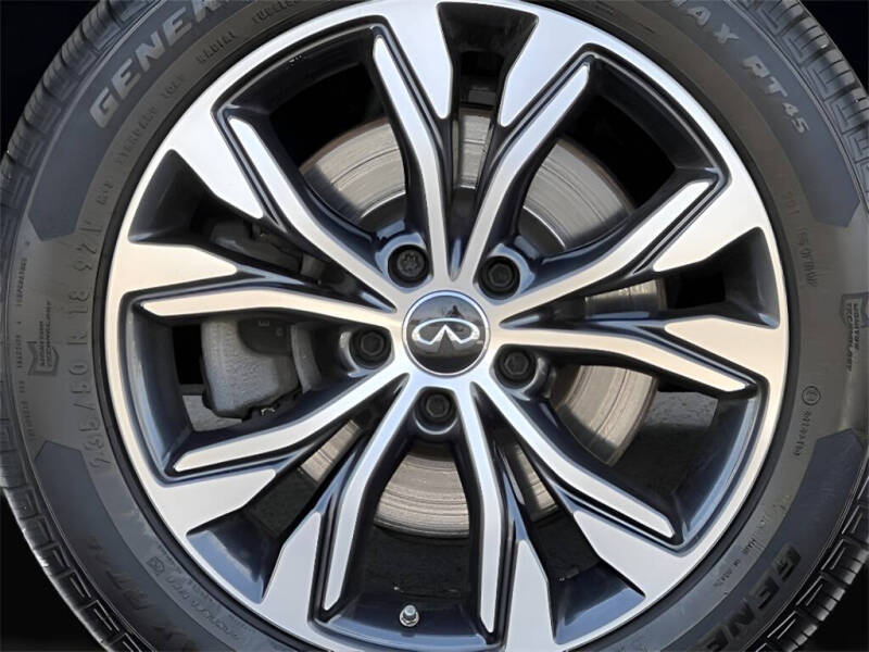 2019 Infiniti QX30 Luxe