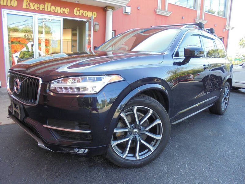 2016 Volvo XC90 T6 Momentum