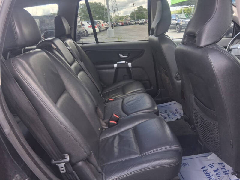 2011 Volvo XC90 3.2