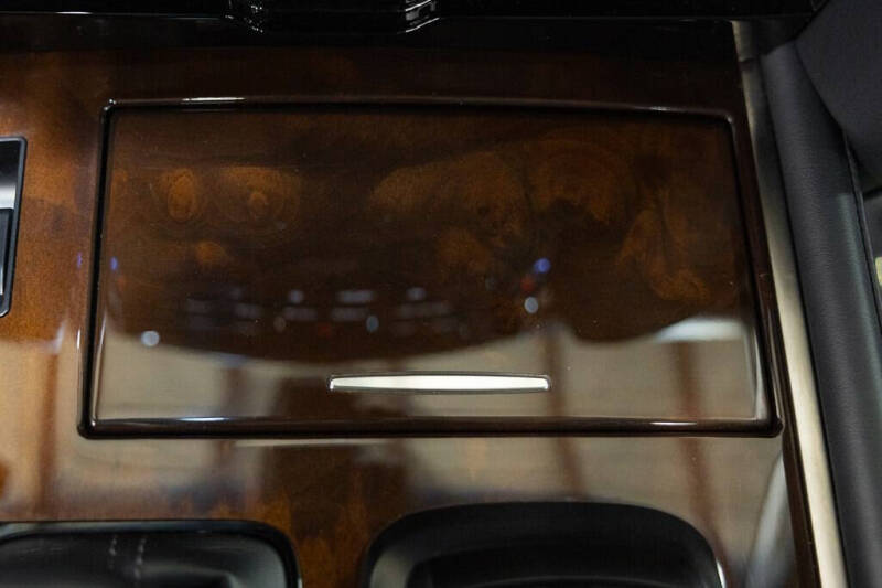 2021 Lexus LX 570 Three-Row