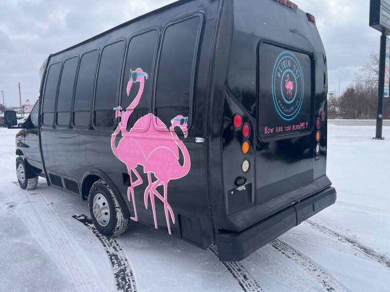 1999 Ford E-Series E-350 SD