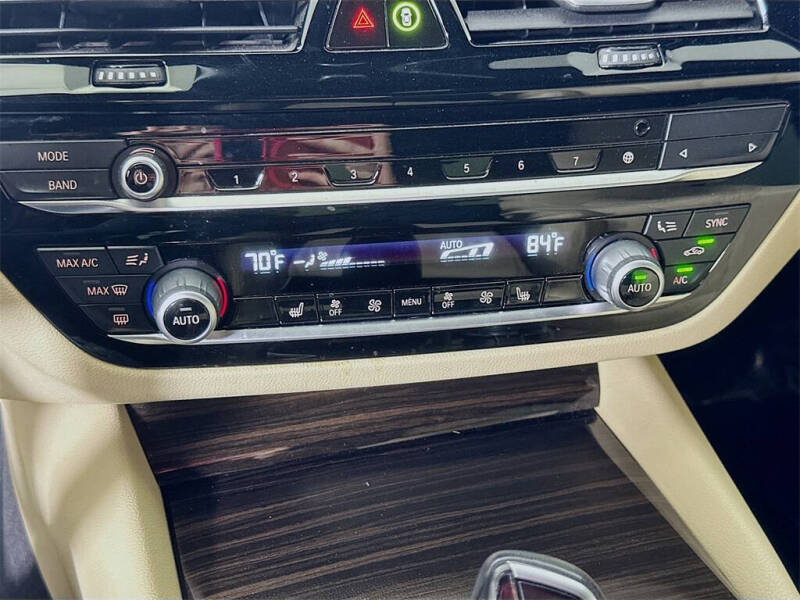 2021 BMW 5 Series 530i