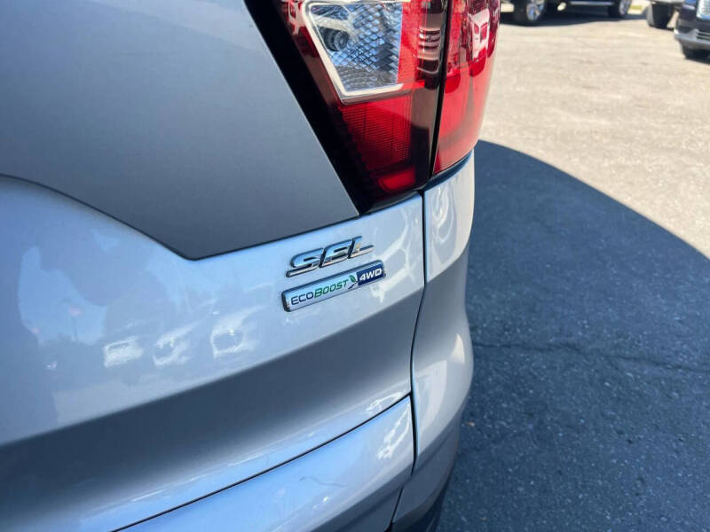 2019 Ford Escape SEL