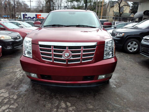 2008 Cadillac Escalade for sale at Six Brothers Mega Lot in Youngstown OH