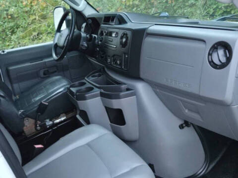 2015 Ford E-Series E-350 SD