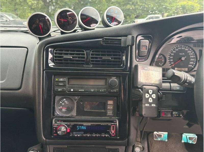 1998 Nissan Stagea
