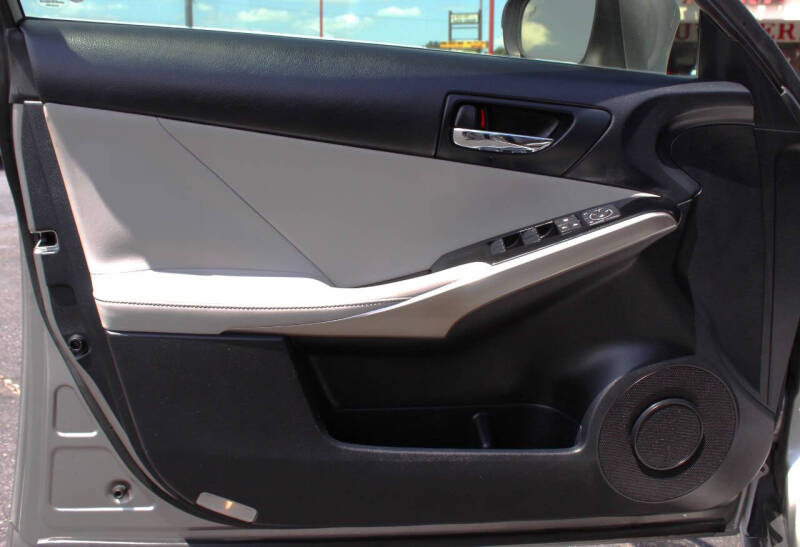 2016 Lexus IS 200t