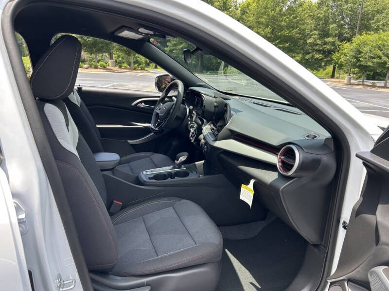 2025 Chevrolet Trax RS