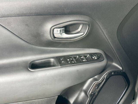 2022 Jeep Renegade Altitude