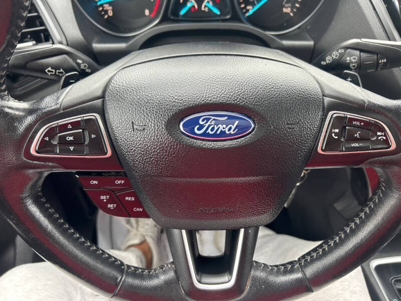 2017 Ford Escape SE photo 20