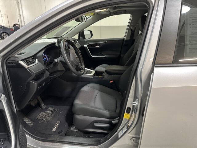 2019 Toyota RAV4 Hybrid XLE