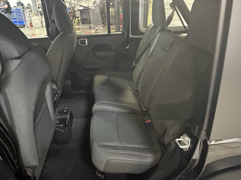 2026 Jeep Wrangler Sport RHD